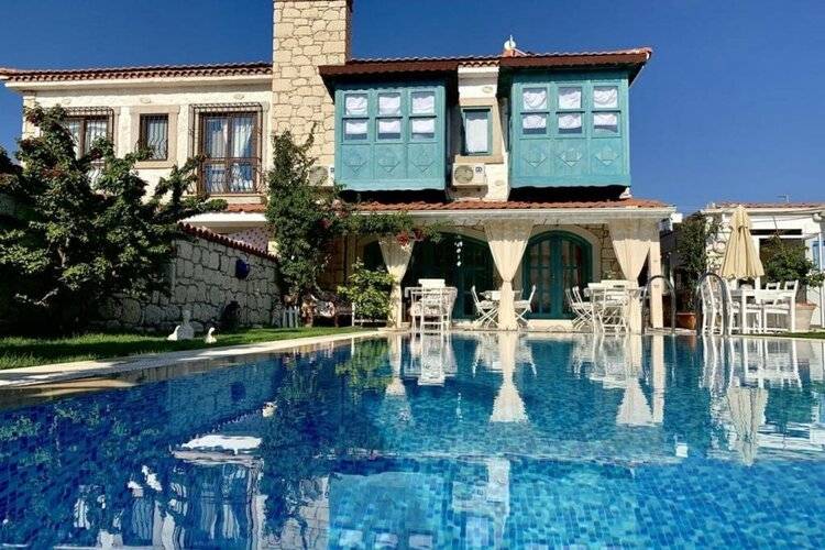 Windmill Alacati Boutique Hotel