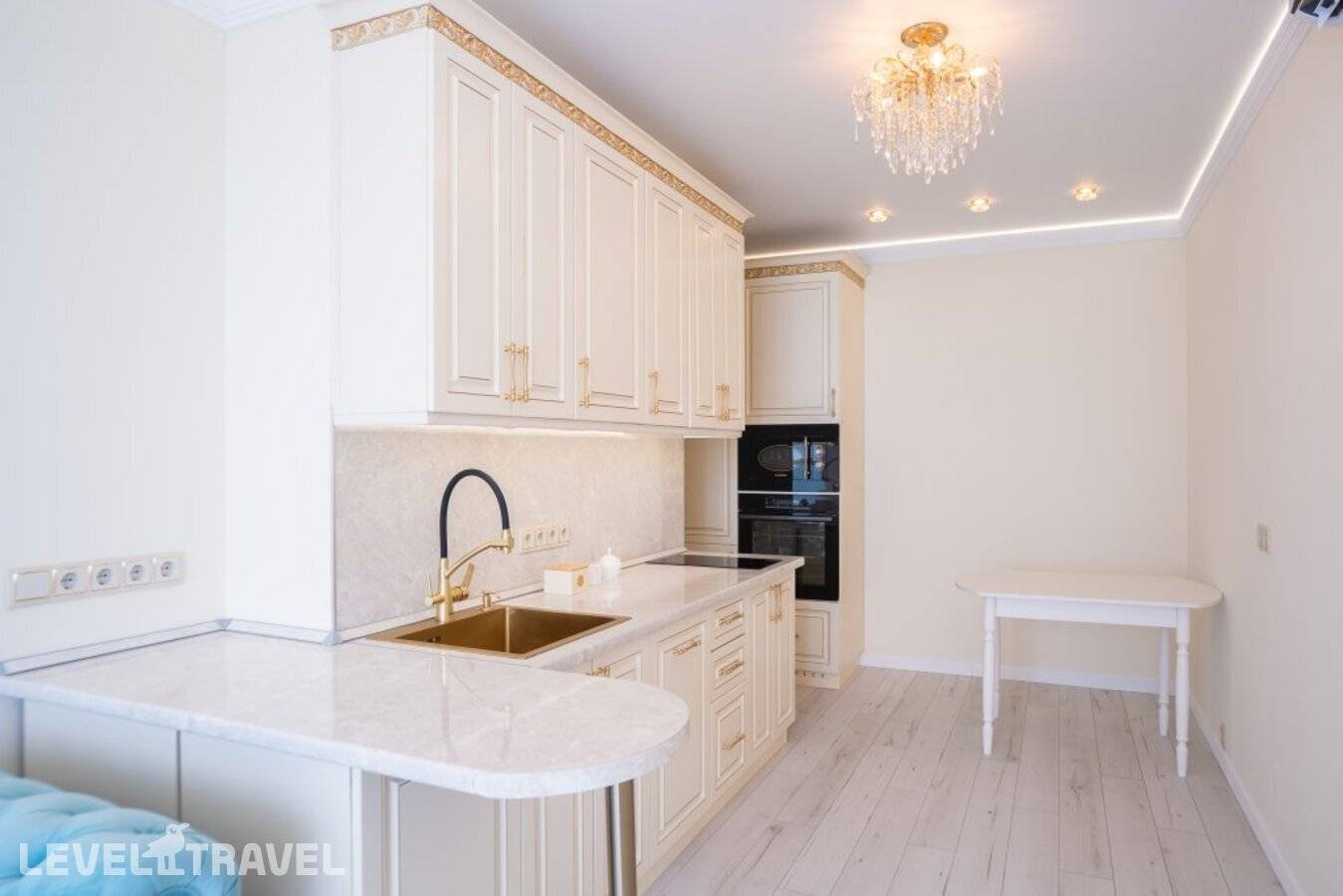 фотографии отеля Апартаменты На Улице Есауленко 6ак1 в Россия(Хостинский район) - фото №13