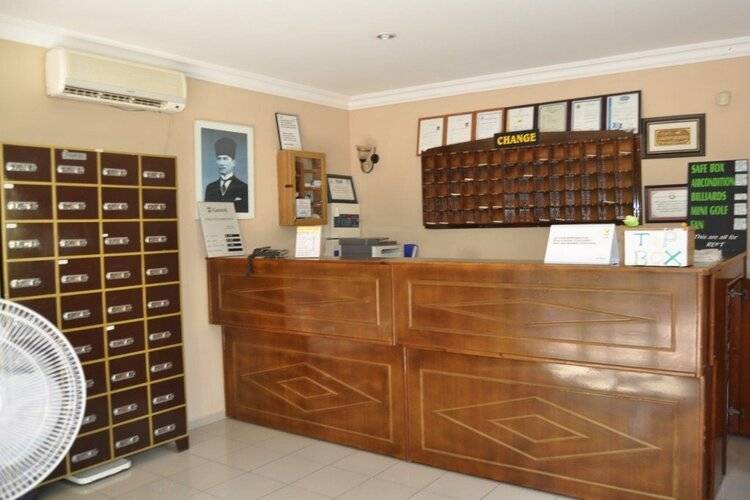 Hibiscus Garden Apart