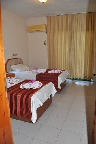 Hibiscus Garden Apart