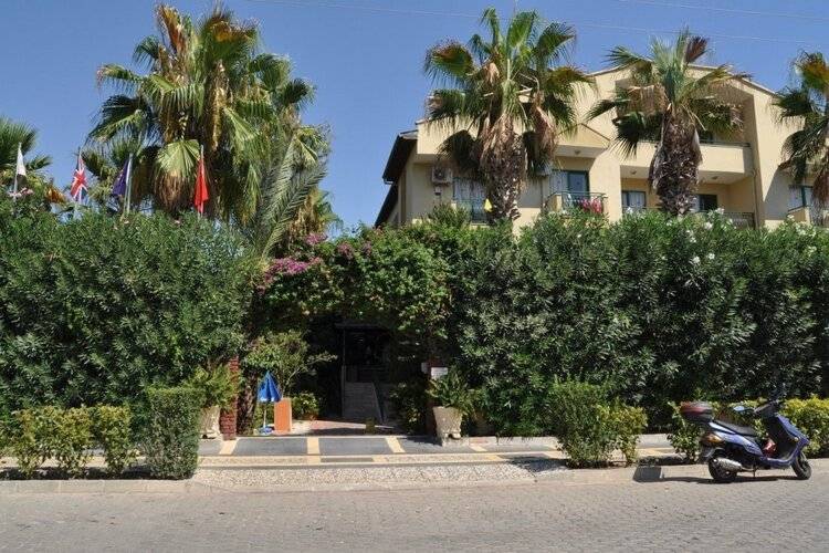 Hibiscus Garden Apart