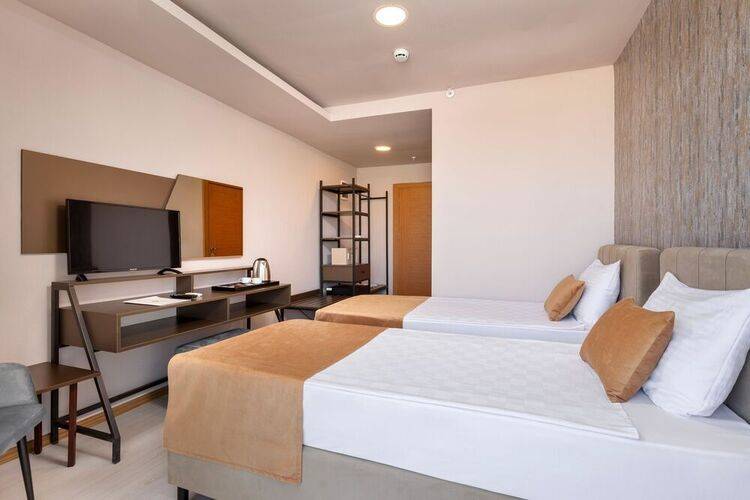 Hotella Hotel & Spa