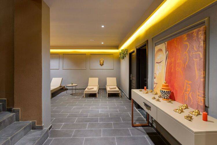 Hotella Hotel & Spa