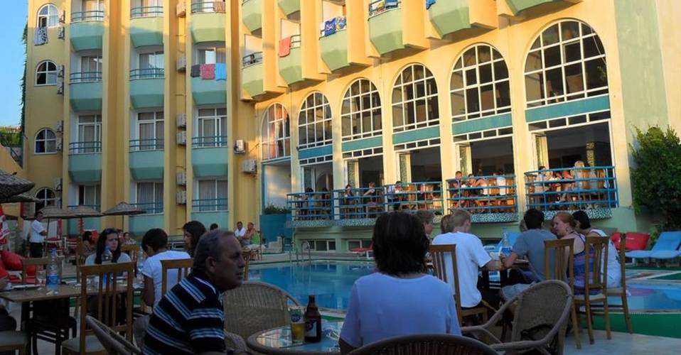 Albora Hotel