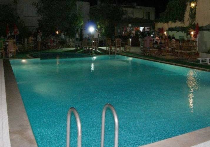 Albora Hotel
