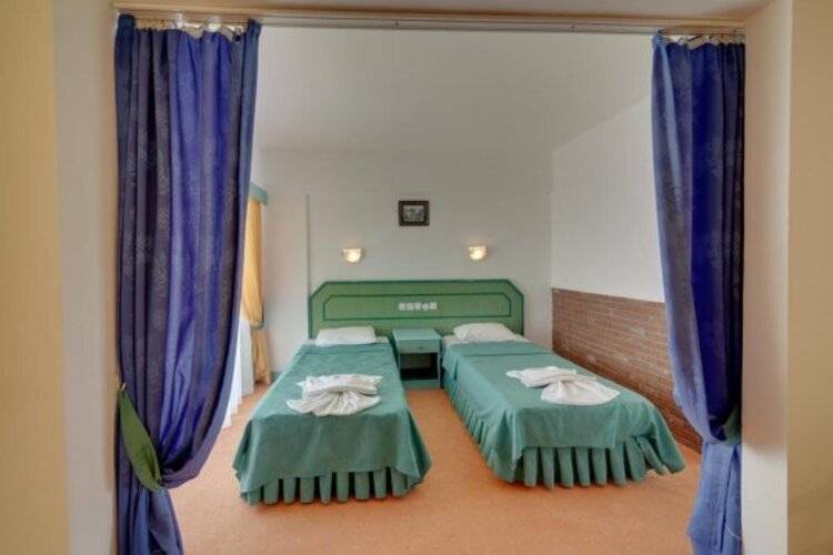 Albora Hotel