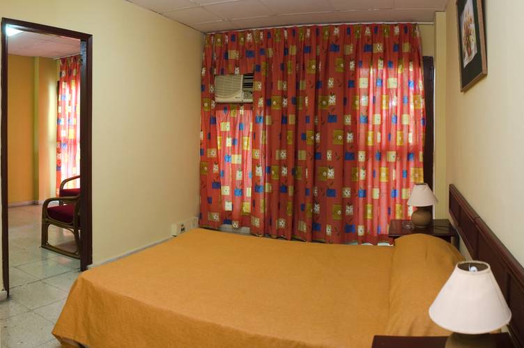 Hotel Mariposa