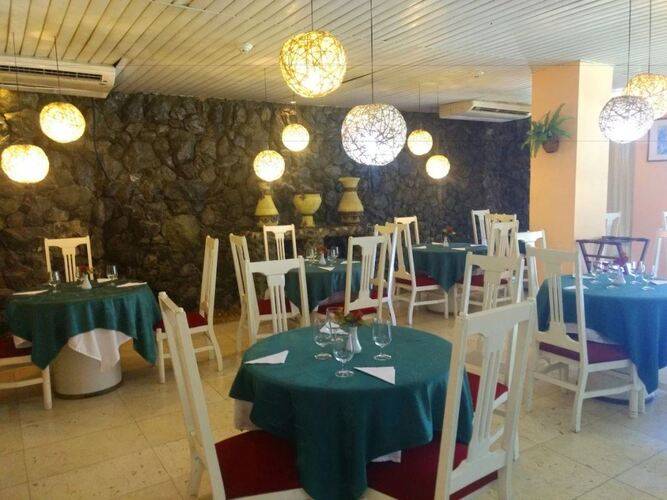 Hotel Mariposa