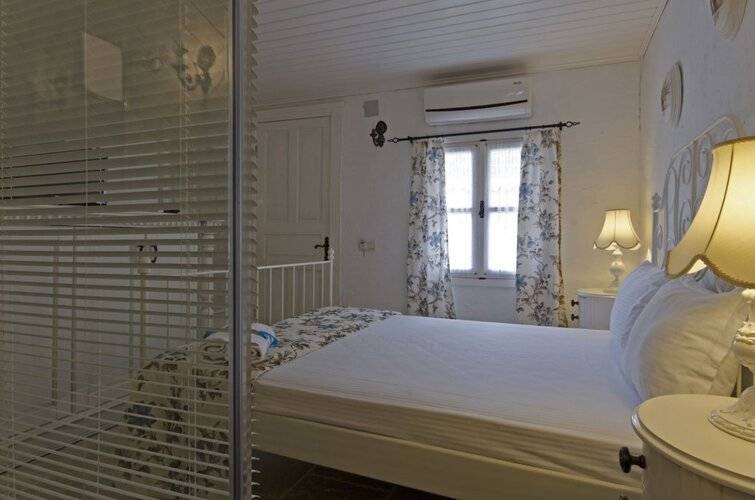 Alacati Roka Tas Otel
