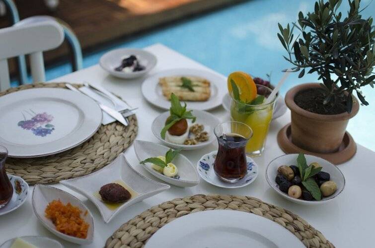 Alacati Roka Tas Otel