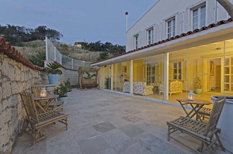 Alacati Roka Tas Otel