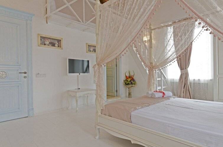 Alacati Roka Tas Otel