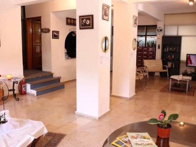 Arya Otel