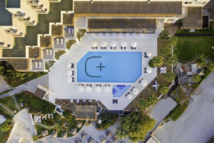 Design Plus Seya Beach Hotel