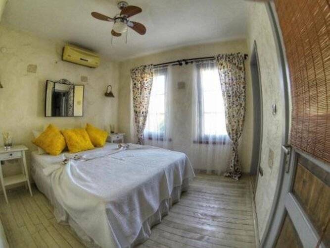 Serin Alacati Butik Otel