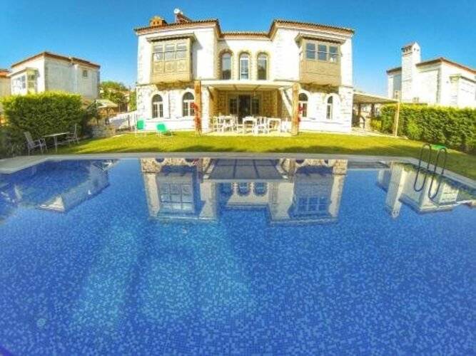 Serin Alacati Butik Otel