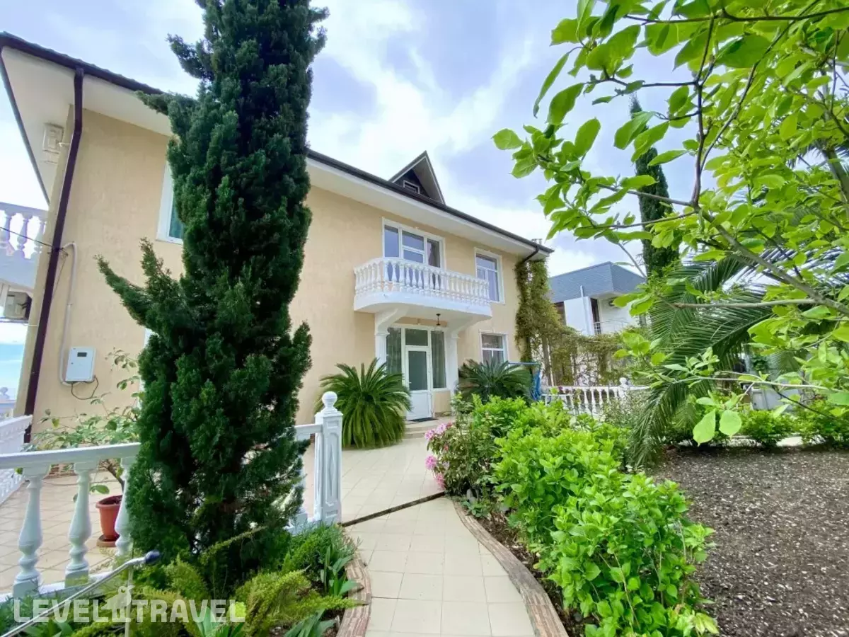 Апарт-Отель F1 С Бассейном