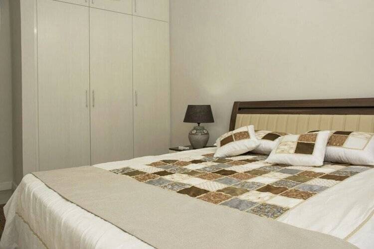 Luxury Modern 2-Bed Apartment Pereybere Grand Baie
