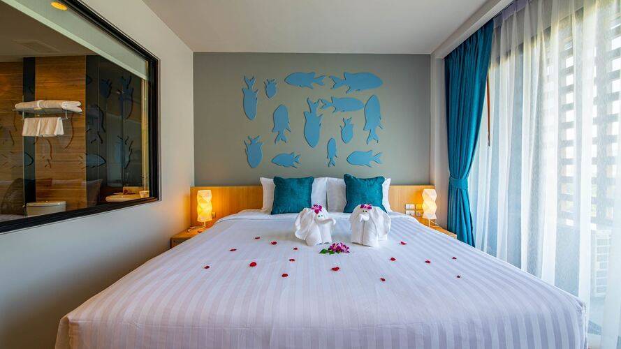 Golden Paradise Hotel