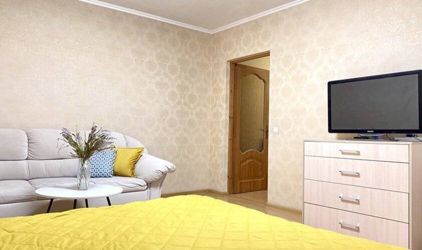 Просторные Апартаменты В Самом Центре У Озера Апартмари (Apartmari)