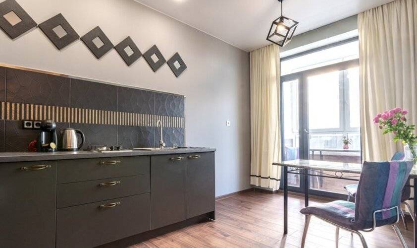 Apartmari На Леонова 47