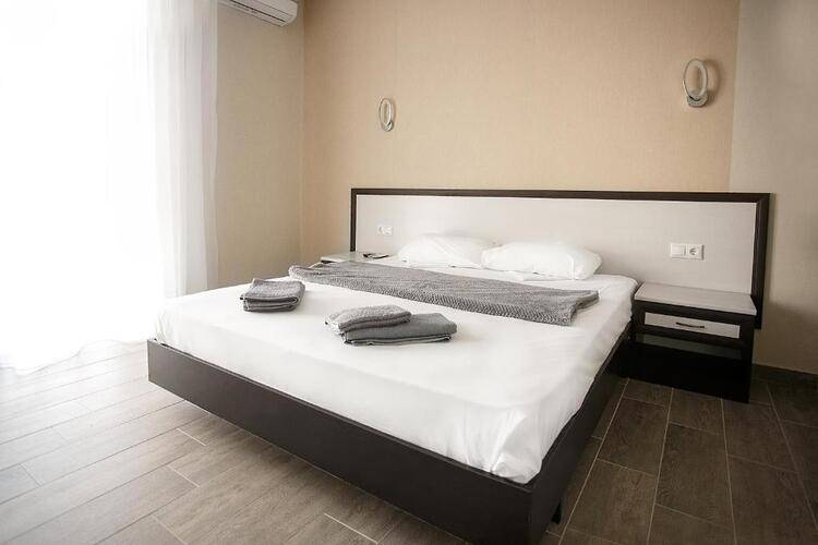 Diamond Delux Hotel