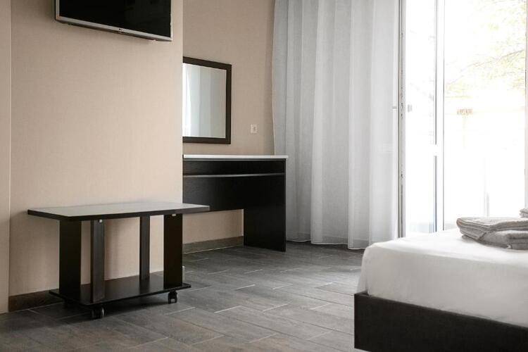 Diamond Delux Hotel