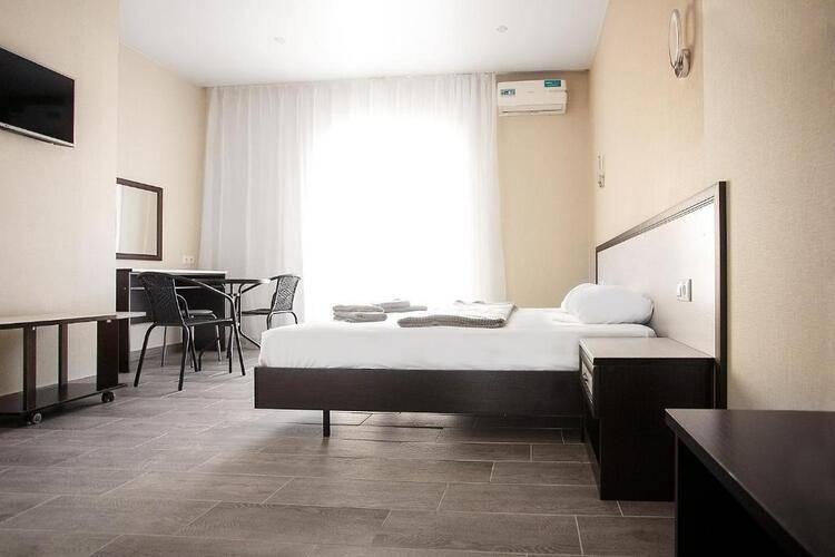 Diamond Delux Hotel
