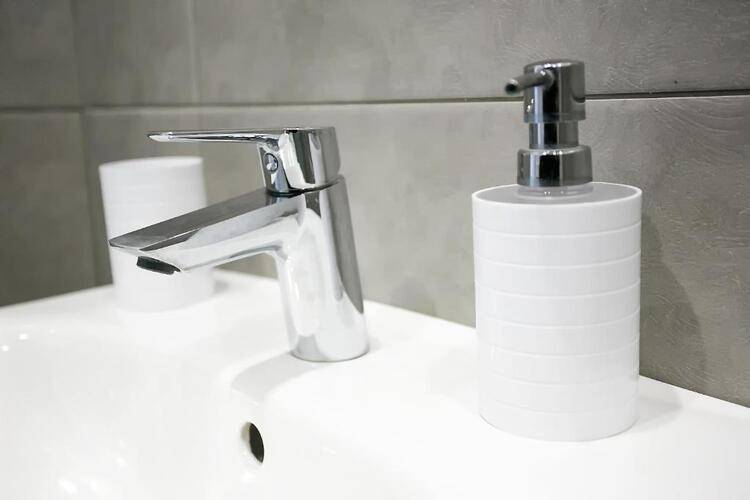 Diamond Delux Hotel