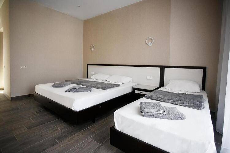 Diamond Delux Hotel