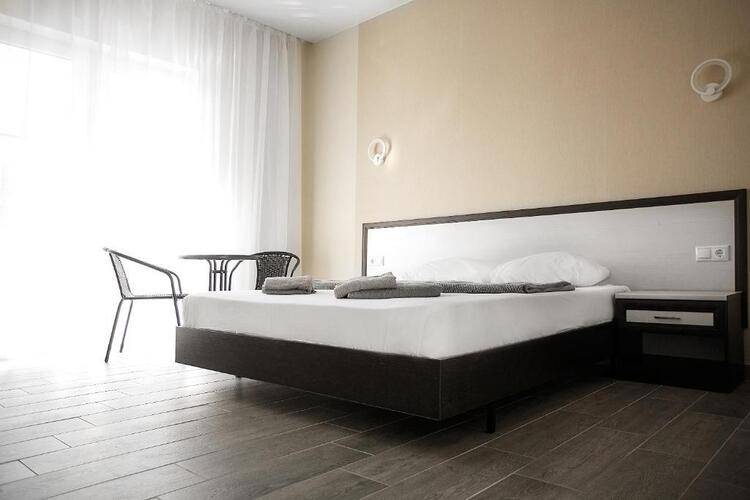 Diamond Delux Hotel