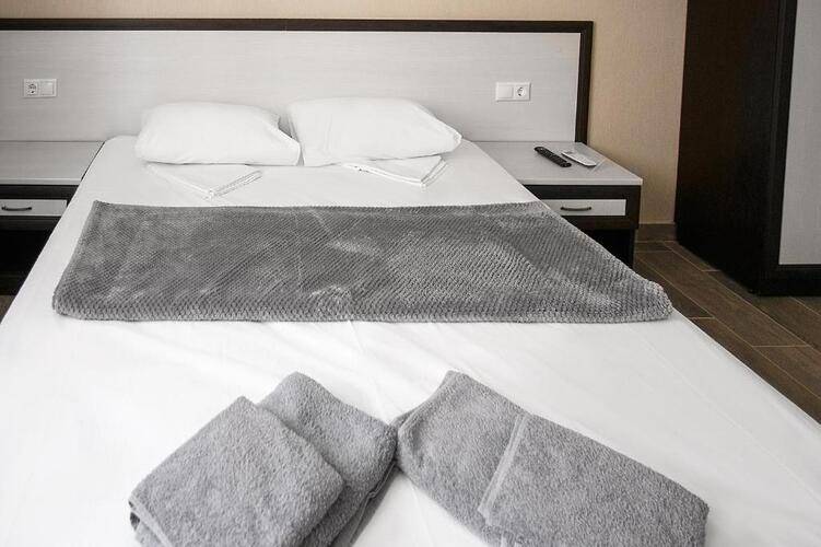 Diamond Delux Hotel