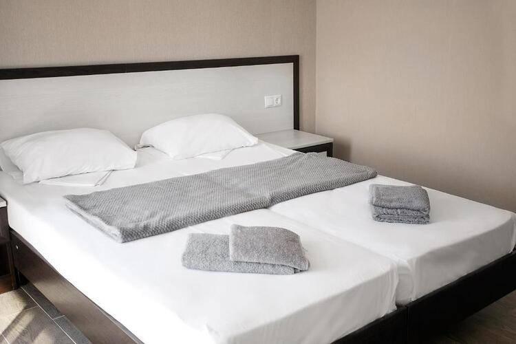 Diamond Delux Hotel