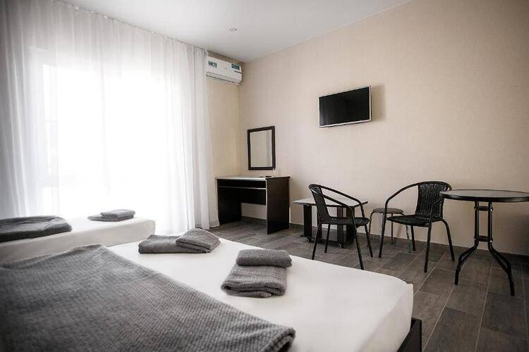 Diamond Delux Hotel