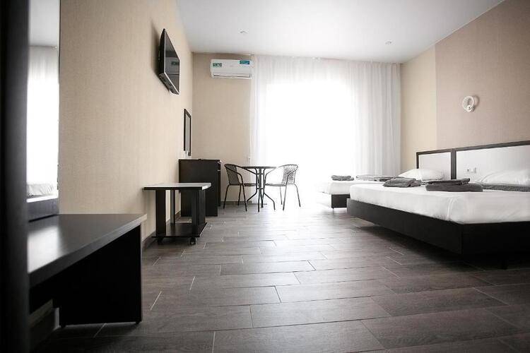 Diamond Delux Hotel