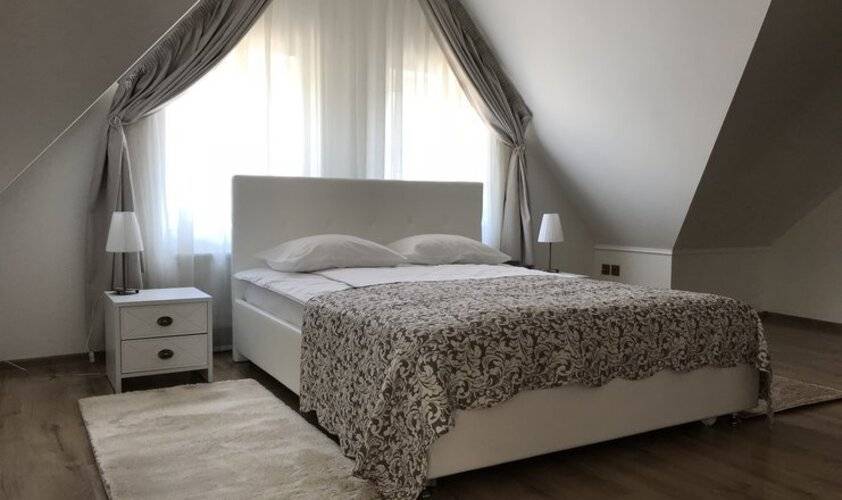 Robertina (Робертина) Отель