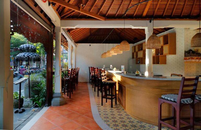 Adi Dharma Hotel Legian