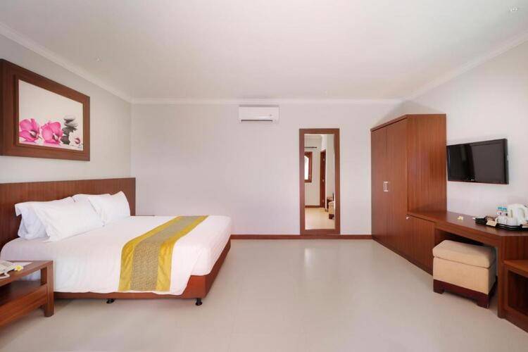 Adi Dharma Hotel Legian