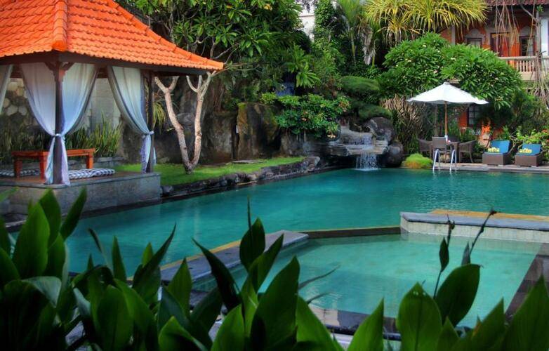 Adi Dharma Hotel Legian