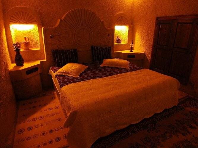 Dilek Tepesi Cave Hotel
