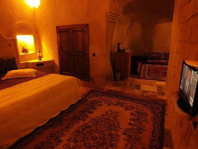 Dilek Tepesi Cave Hotel