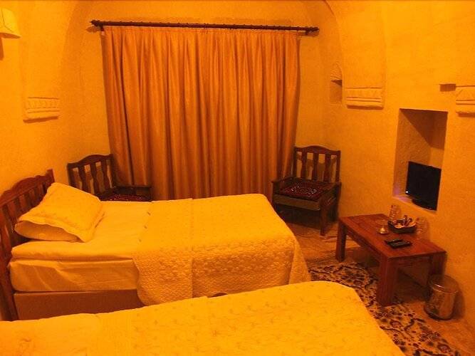 Dilek Tepesi Cave Hotel