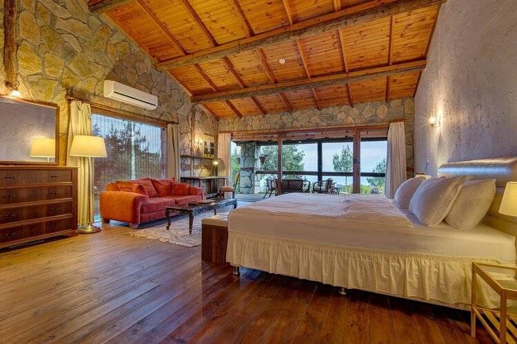 Olympos Mountain Lodge