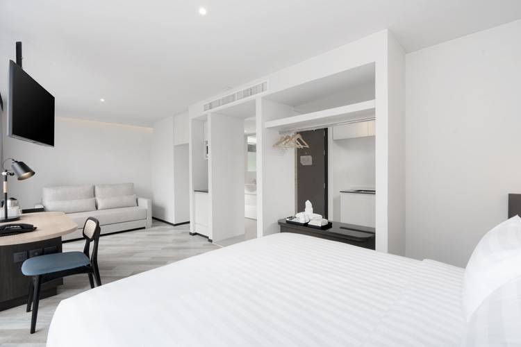 Seekers Finders Rama Iv Hotel