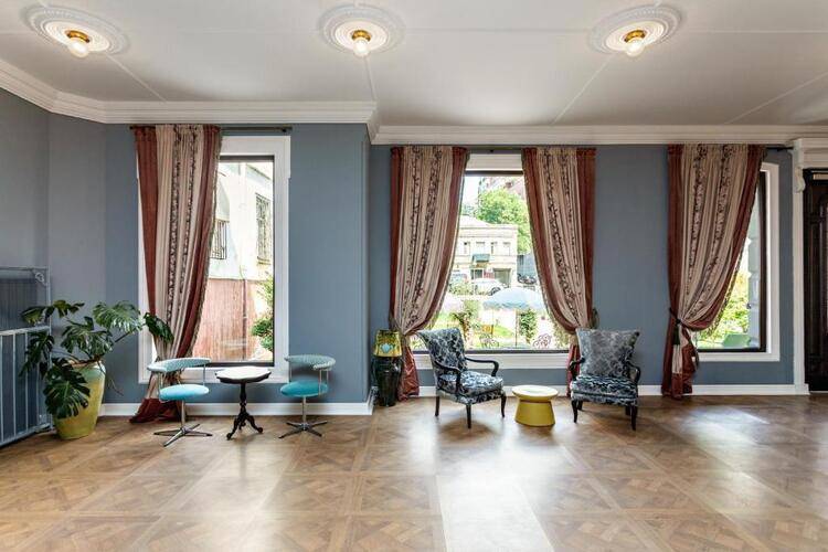 Margot Old Tbilisi (Марго Олд)