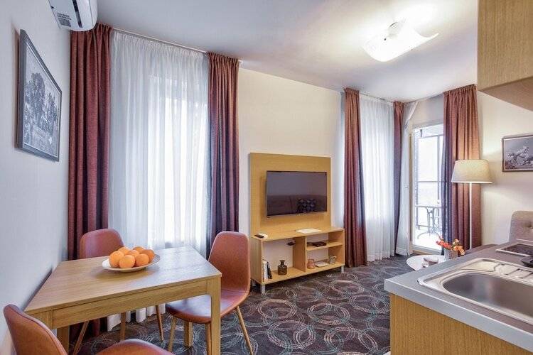Booking Apartments