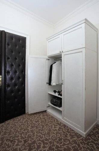 Booking Rooms