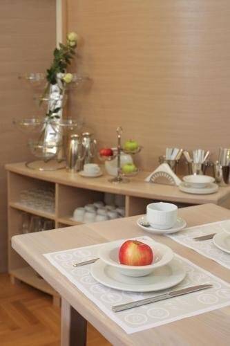 Booking Rooms