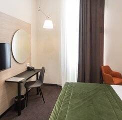 $item['hotel']['name']