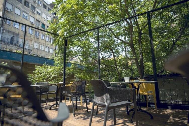 Public House Hotel